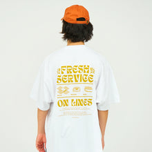 將圖片載入圖庫檢視器 FRESH SERVICE Corporate Printed S/S Tee "On Lines" (White/Mustard)