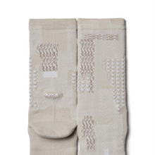 將圖片載入圖庫檢視器 NOZZLE QUIZ Jigsaw Crew Casual Socks (Jigsaw Mud)