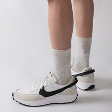 將圖片載入圖庫檢視器 NOZZLE QUIZ Jigsaw Crew Casual Socks (Jigsaw Mud)