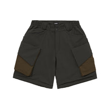 將圖片載入圖庫檢視器 LAKH SUPPLY Slanted Pockets Cargo Shorts (Grey / Olive)