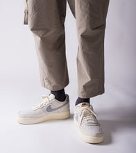 將圖片載入圖庫檢視器 NOZZLE QUIZ Essential Crew FW22 Casual Socks (Crew Carbon)