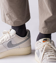 將圖片載入圖庫檢視器 NOZZLE QUIZ Essential Crew FW22 Casual Socks (Crew Carbon)