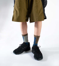 將圖片載入圖庫檢視器 NOZZLE QUIZ Patchwork Crew Socks (Patch Ocre)
