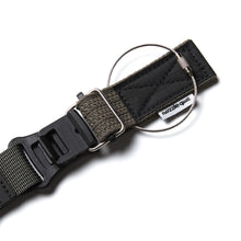 將圖片載入圖庫檢視器 NOZZLE QUIZ Cordura® Dual Webbing Key Strap (Grey Olive)