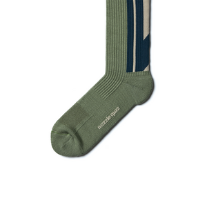 NOZZLE QUIZ Landing Midcalf Socks (Elegant Green)