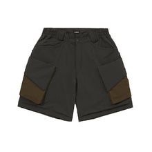 將圖片載入圖庫檢視器 LAKH SUPPLY Slanted Pockets Cargo Shorts (Grey / Olive)
