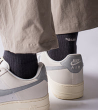 Load image into Gallery viewer, NOZZLE QUIZ Essential Crew FW22 Casual Socks (Crew Carbon)
