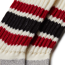 Load image into Gallery viewer, NOZZLE QUIZ O&#39;Skool Casual Socks (O&#39;Red)
